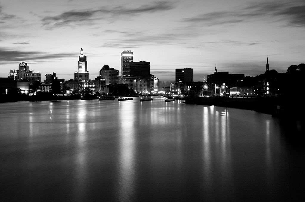 STOCK - skyline city BxW